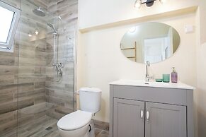 Supreme 4BR Villa With Garden & Sea View