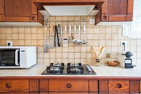 Supreme 4BR Villa With Garden & Sea View