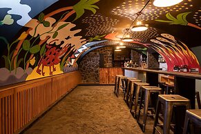 Peanut Mountain Lodge