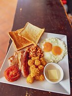 The Birdcage Boutique