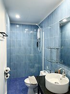 The Birdcage Boutique