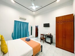 The Birdcage Boutique