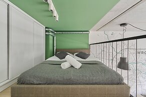 Studio Zarembowicza Airport by Renters