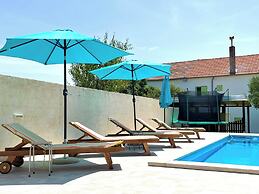 Holiday Home Mary with Pool