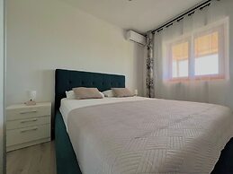 Holiday Home Mary with Pool