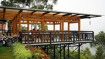 Chandys Drizzle Drops Munnar Top Station