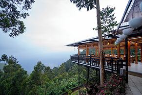 Chandys Drizzle Drops Munnar Top Station