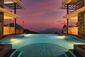 Chandys Drizzle Drops Munnar Top Station