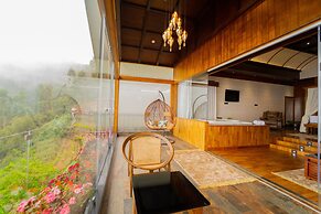 Chandys Drizzle Drops Munnar Top Station