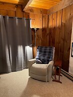 Hemlock Ridge 2b: Charming Two Floor Condo In The Heart Of Killington.