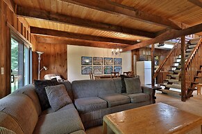 Hemlock Ridge 2b: Charming Two Floor Condo In The Heart Of Killington.