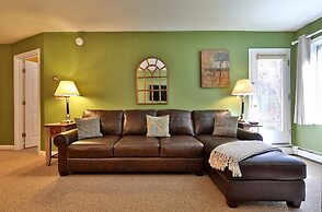 The Pico Escape: 3br/2ba Ski On/ski Off At Pico Mountain. Close To Kil