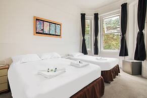 OYO The Lodge Bournemouth