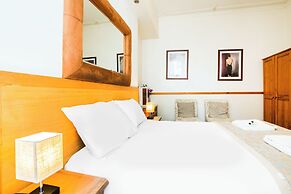 OYO The Lodge Bournemouth