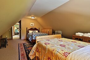 Cortina Mountain Chalet - Outdoor Hot Tub - Close To Pico And Killingt