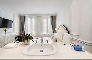 Diamond Boutique Hotel