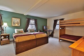 The Tanglewood Lodge: Amazing Ski Home For Groups. Hot Tub. Close To K