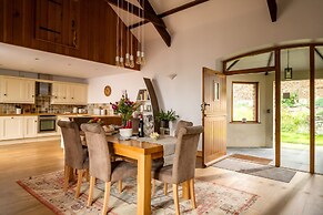 Hoppers Barn