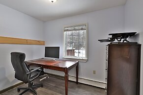 The Killington Bigelow Chalet: Large Ski Home. 8 Br/4.5 Ba/16 People. 