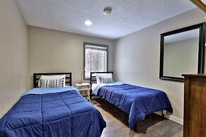 The Killington Bigelow Chalet: Large Ski Home. 8 Br/4.5 Ba/16 People. 