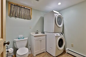 The Killington Bigelow Chalet: Large Ski Home. 8 Br/4.5 Ba/16 People. 