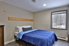 The Killington Bigelow Chalet: Large Ski Home. 8 Br/4.5 Ba/16 People. 