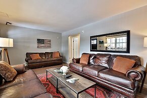 The Killington Bigelow Chalet: Large Ski Home. 8 Br/4.5 Ba/16 People. 