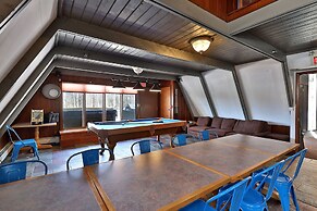 Rent An Inn! Takeover The Birch Ridge W/ Your Group. Mountain Lodge: 1