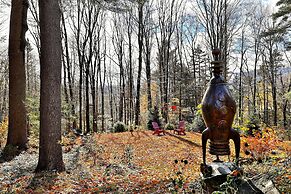 The Green House: Killington's Most Unique Ski Home 4 Bedroom Home