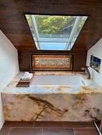 The Green House: Killington's Most Unique Ski Home 4 Bedroom Home