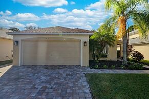 Robert's Classy Southern Dunes Holiday Home 4 Bedroom Villa by Redawni