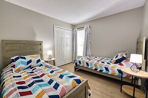 Robert's Classy Southern Dunes Holiday Home 4 Bedroom Villa by Redawni