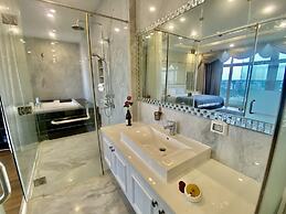 Sunrise City Central By Dhome