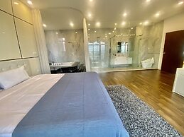 Sunrise City Central By Dhome