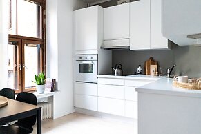 Peaceful courtyard studio in Katajanokka