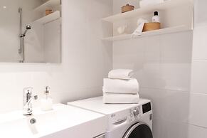 Peaceful courtyard studio in Katajanokka