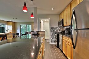 Killington Center Inn & Suites by Killington VR - 2 Bedrooms