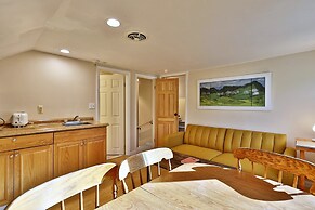 Your Ski Home: Powder Park Place - Upper Level. Close To Killington. H