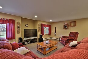 The Queens Croft V2 - Luxury Killington Ski Home. Newer. Better. Ski-i