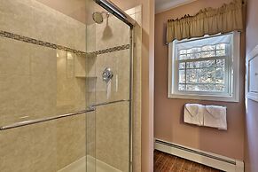 The Queens Croft V2 - Luxury Killington Ski Home. Newer. Better. Ski-i