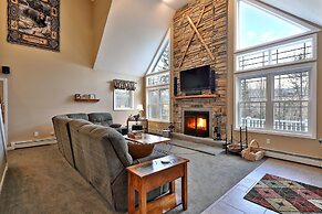 The Queens Croft V2 - Luxury Killington Ski Home. Newer. Better. Ski-i