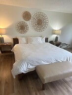 Lakeview Hills Country Club & Resort