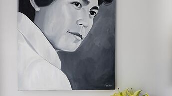 Shintana Saya La Maison