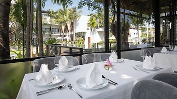 Shintana Saya La Maison