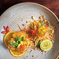 Shintana Saya La Maison