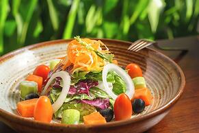 Shintana Saya La Maison