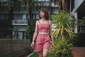 Shintana Saya La Maison