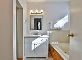 Skiers! Fox Hollow 2br/2ba Condo. Across From Pico, Minutes To Killing