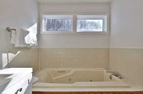 Skiers! Fox Hollow 2br/2ba Condo. Across From Pico, Minutes To Killing