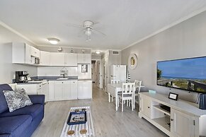 Kosta Rooca 1 Bedroom Home by RedAwning